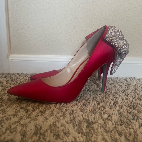 Betsey Johnson Red Satin Heels with Sparkling Bow - Picture 8 of 13